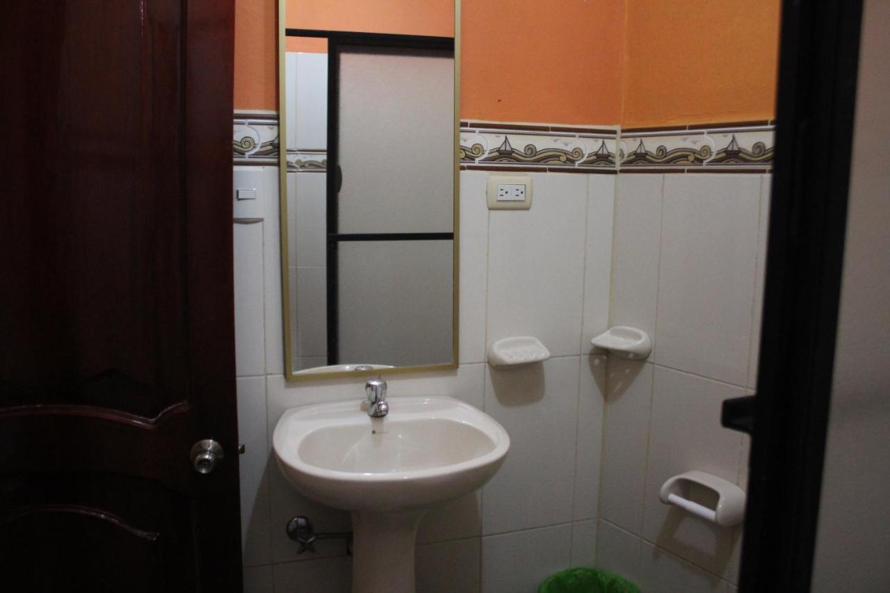 Quédate Aquí Macas Exterior foto