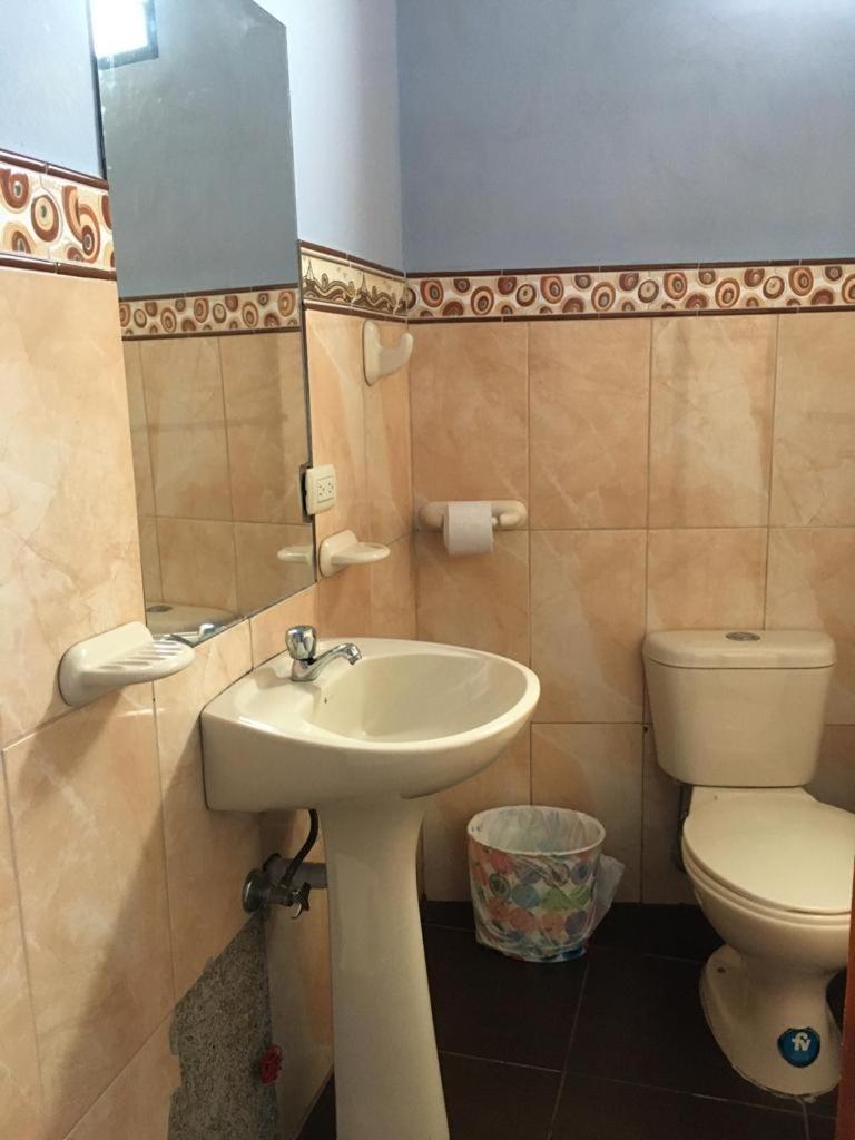 Quédate Aquí Macas Exterior foto
