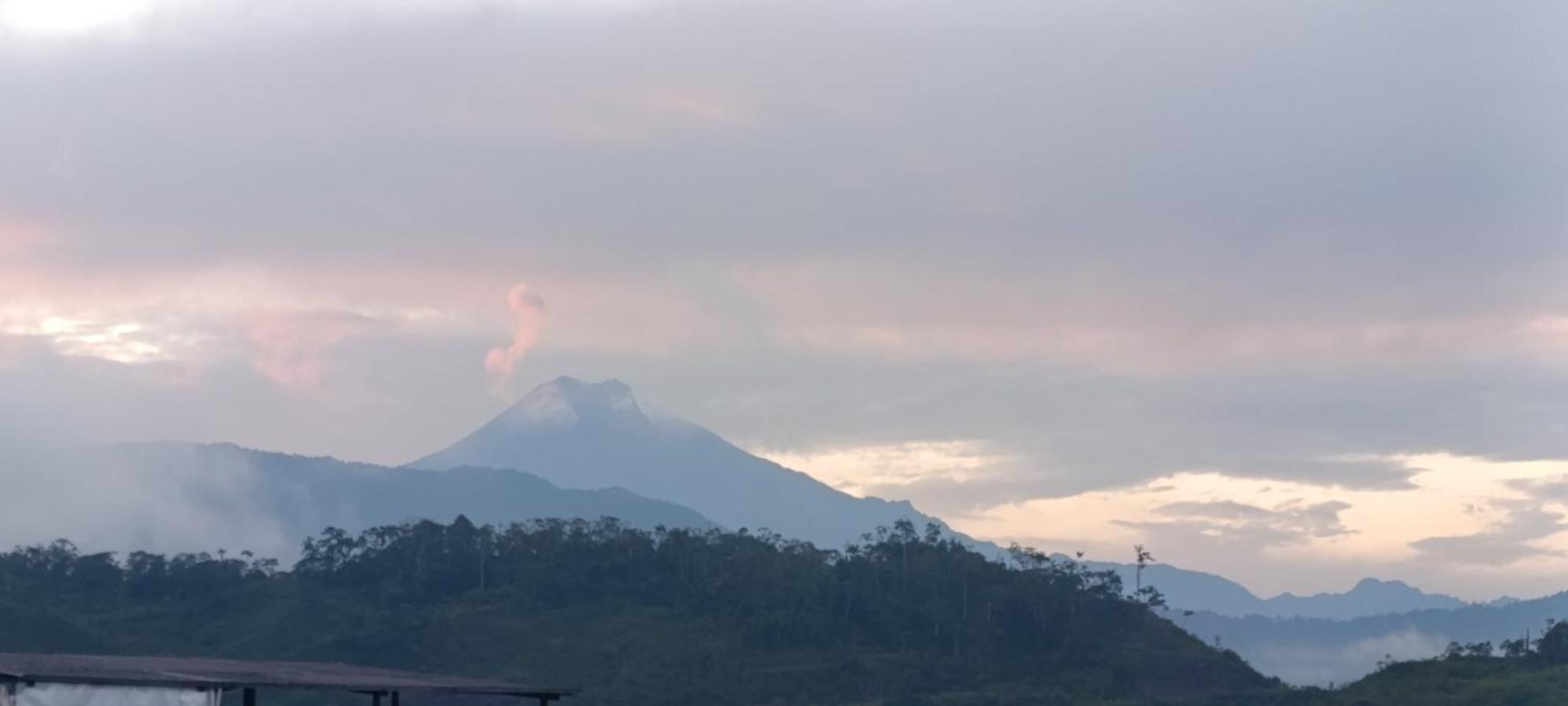 Quédate Aquí Macas Exterior foto